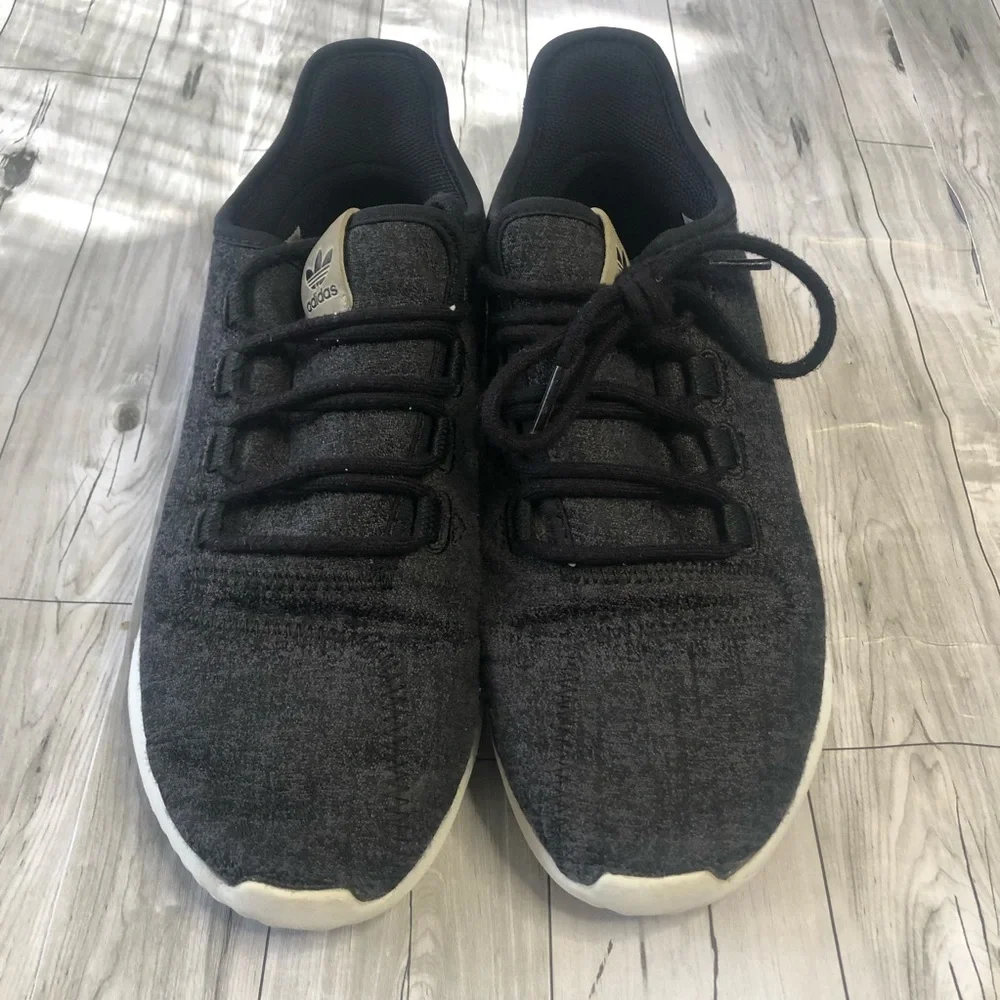 Adidas Sneakers Womens Size 8 Gray PYV 702001 Tubular Shadow Shoes